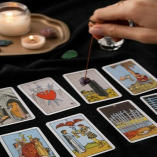 Santa Martínez Tarotista