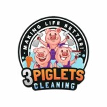 3 Piglets Cleaning