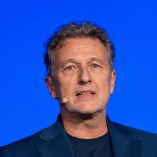 Dr. Jens Tomas