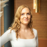 Eva Yanardag - Copywriting & AI Automation