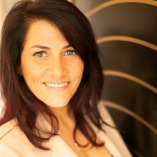 Nadja Mutschler logo