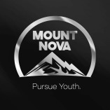 Mount Nova 諾華山