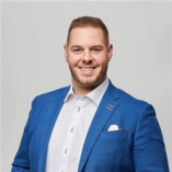 Jordan Labron - Peak Realty LTD Paris