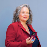 Indra Zahner | Die Social Media Lotsin