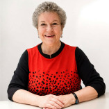 Dr. Susanne Karbe