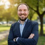 Yannic Beyer | Der Vereinsmakler | Experte für Vermögensaufbau + Schutz