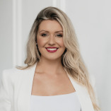 Cali Bajer | Toronto Real Estate Agent