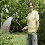 Garbage bin cleaning