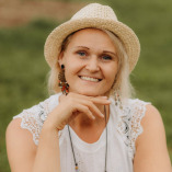 Iris Pointinger logo