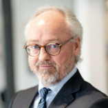 Dr. Wolfgang Wiesmann